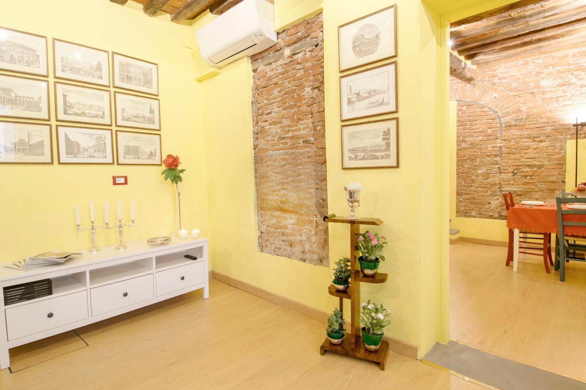 Cozybricks In Lucca - Apartments In Lucca Historical Center - Air Cond & Wifi - Ngoại thất bức ảnh